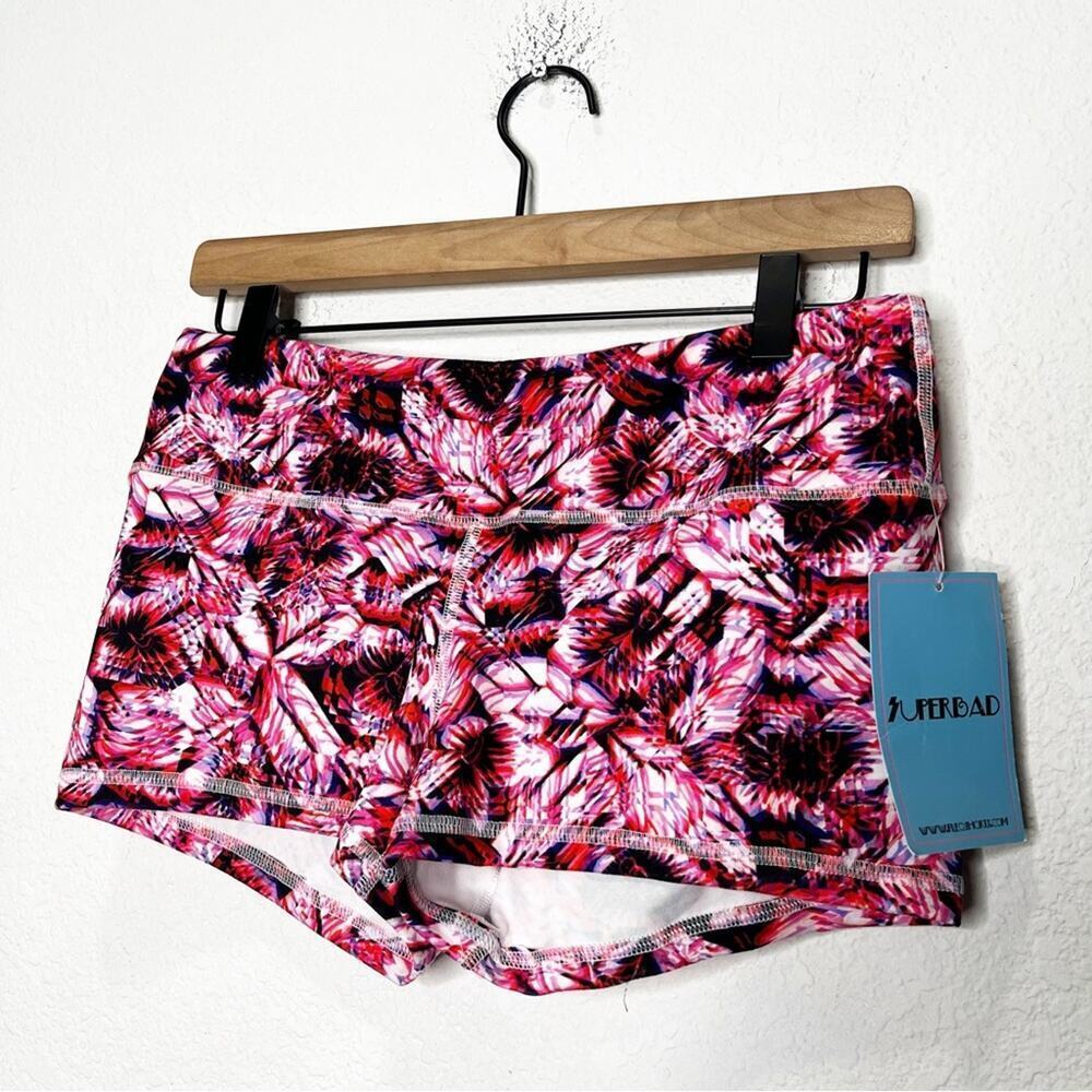 NWT Superbad Digital Floral 3” CrossFit Workout Lifting Shorts Medium